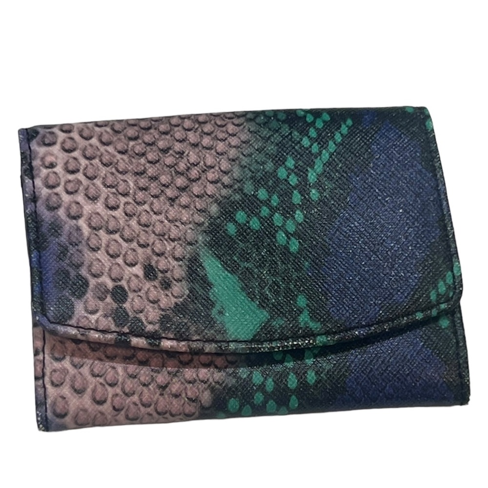 Wallet - Trifold women wallet great used condition like new very clean